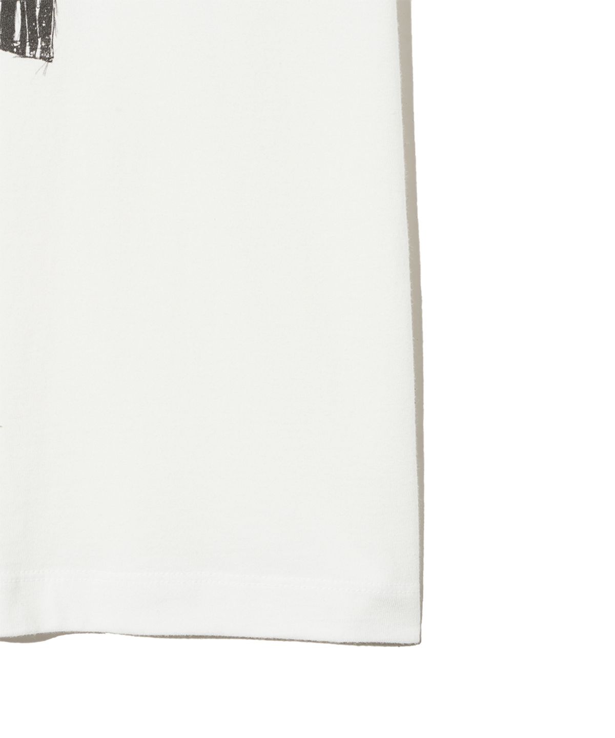 메종미네드(MAISON MINED) DOODLE HEART RINGER HALF T WHITE