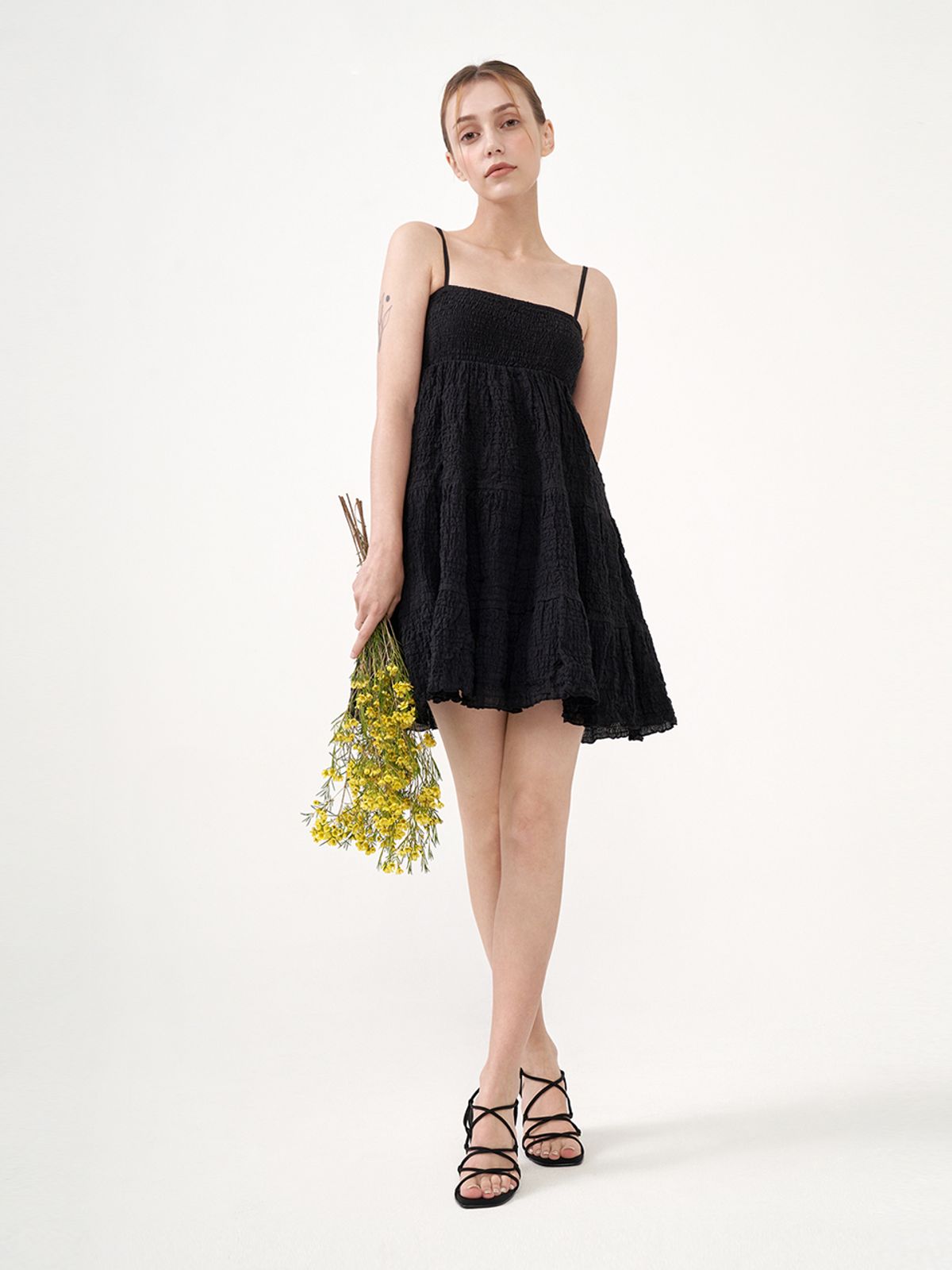 에뗄린(ETELIN) Sarinee Multi Strap Sandals - Black