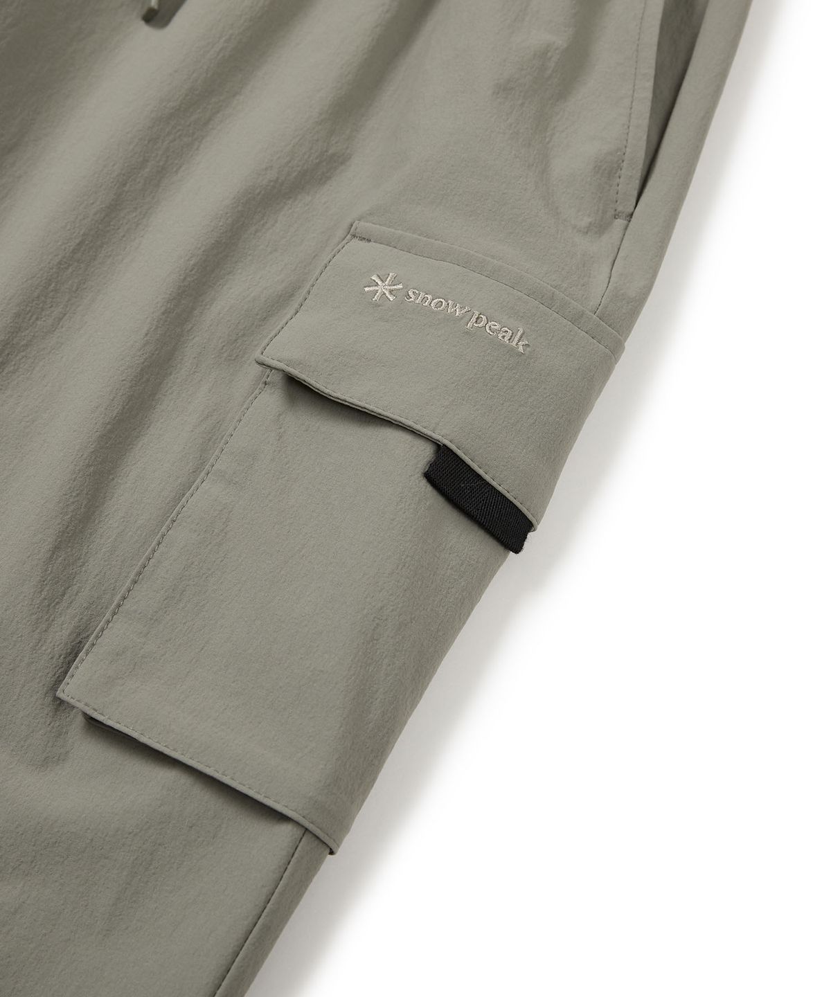 스노우피크 어패럴(SNOWPEAK APPAREL) 루트 카고 조거 팬츠 (S24FMRPT68) Khaki Gray