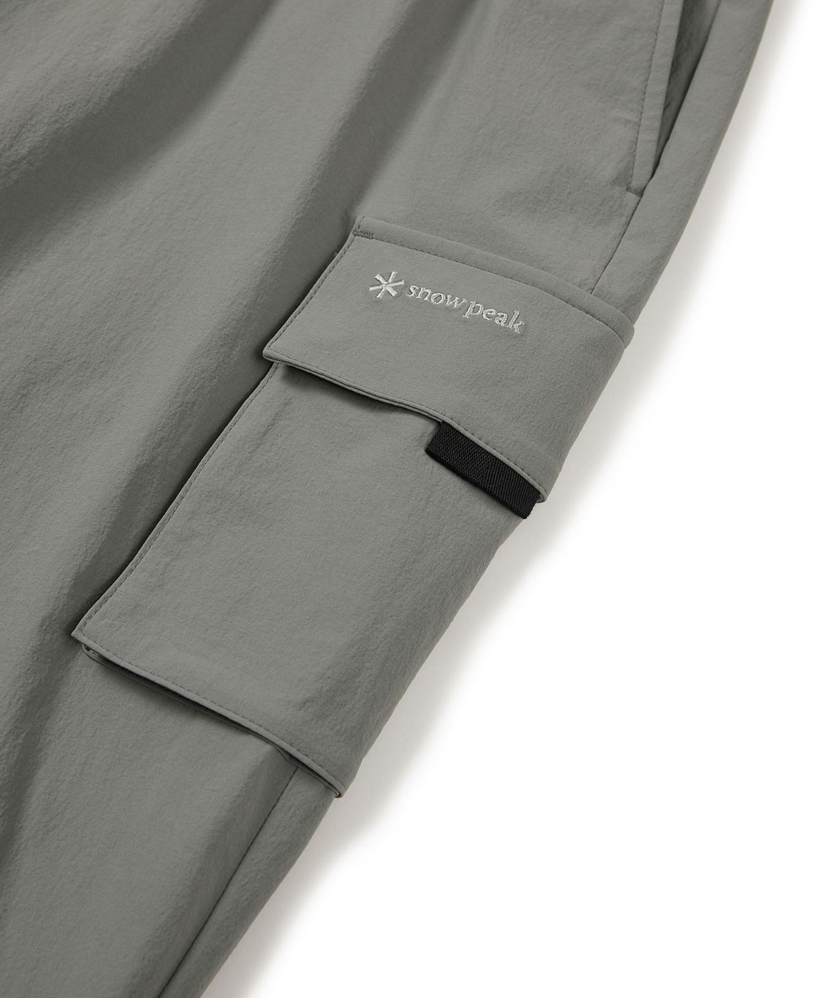 스노우피크 어패럴(SNOWPEAK APPAREL) 루트 카고 조거 팬츠 (S24FMRPT68) Dark Gray