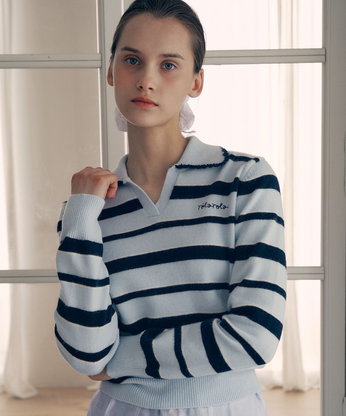 로라로라(ROLAROLA) V NECK COLLAR STRIPE KNIT PULLOVER BLUE