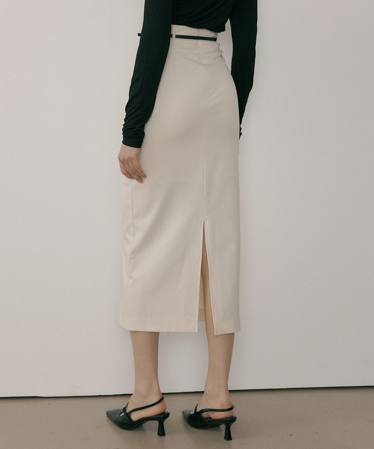 리올그(REORG) MOR CLASSIC MAXI SLIT SKIRT CREAM