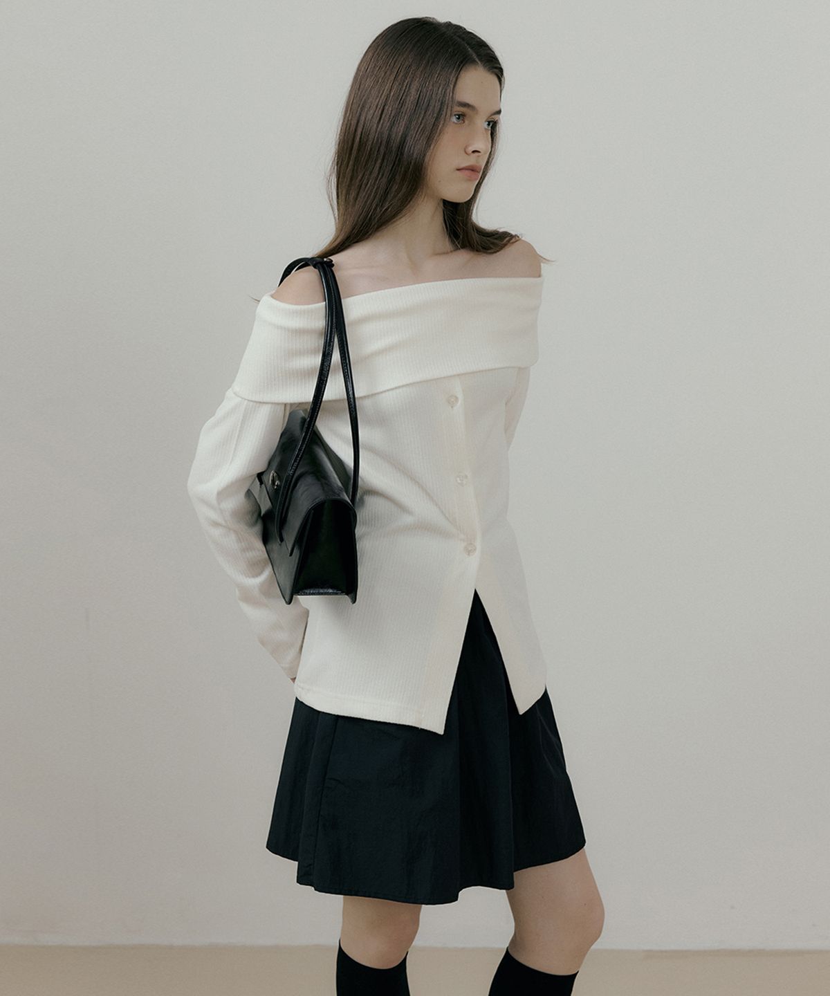 리올그(REORG) MOR NYLON BALLOON MIDI SKIRT BLACK