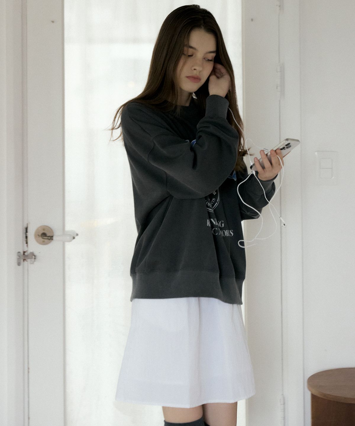 리올그(REORG) MOR NYLON BALLOON MIDI SKIRT WHITE