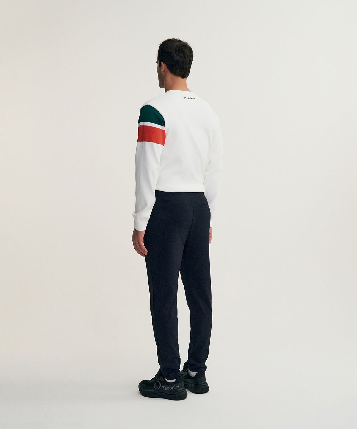 세르지오 타키니(SERGIO TACCHINI) M 에센셜 기모 스포티핏 팬츠 (Black)