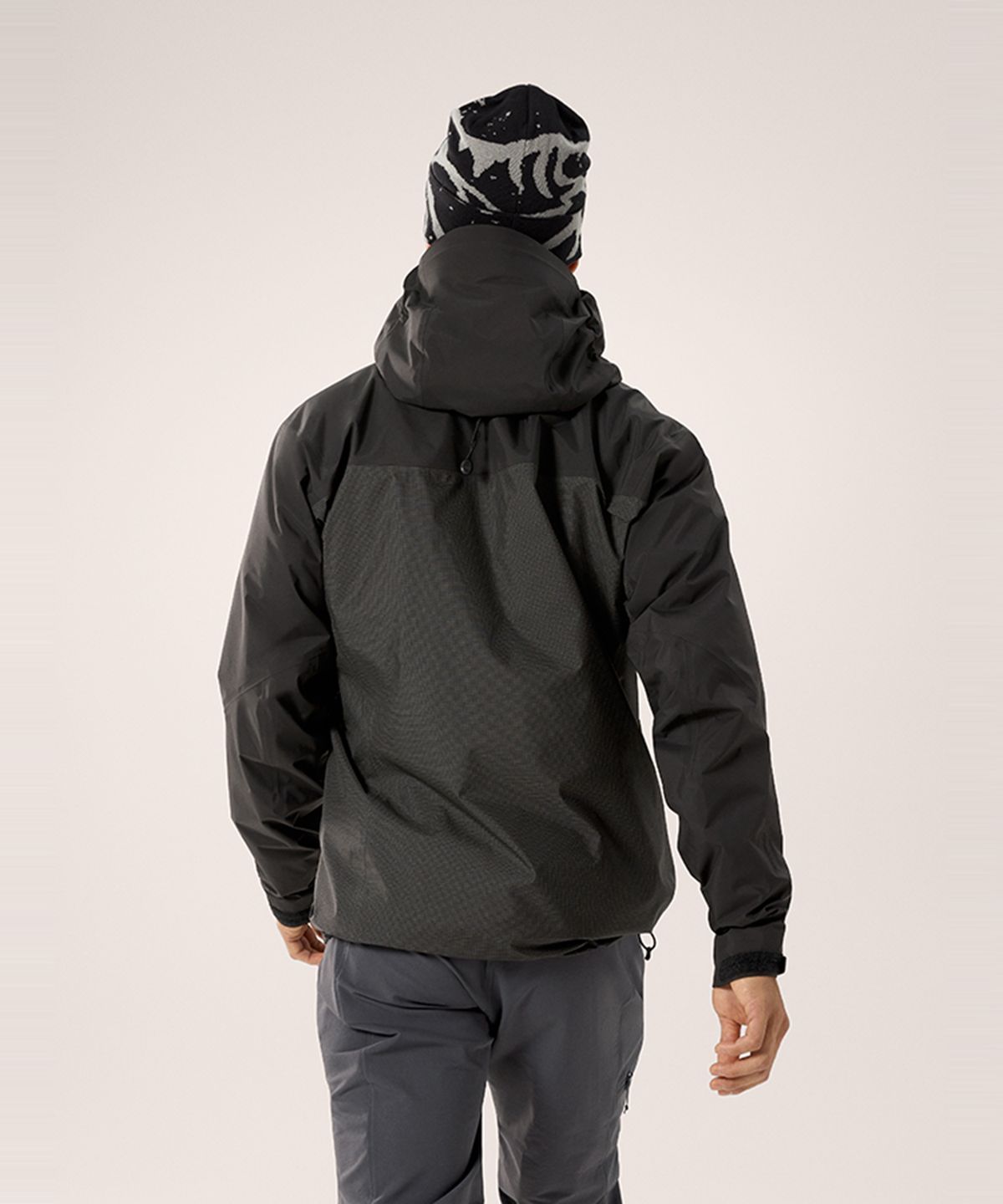 아크테릭스(ARCTERYX) 알파 자켓 남성 - BLACK / AJOFMX6454