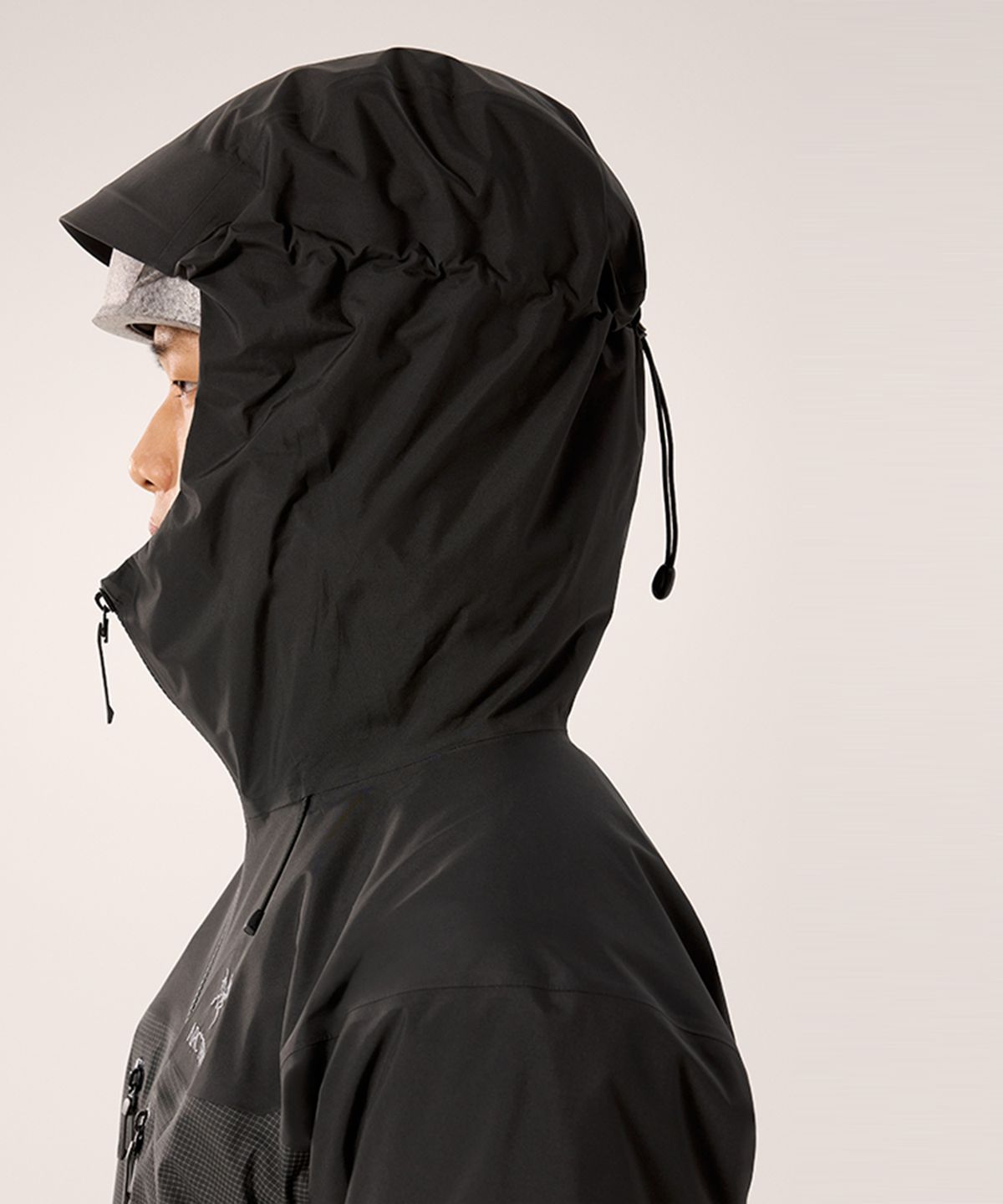 아크테릭스(ARCTERYX) 알파 자켓 남성 - BLACK / AJOFMX6454