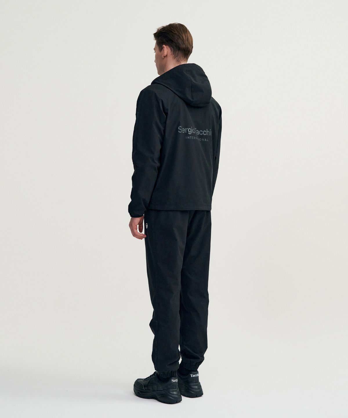세르지오 타키니(SERGIO TACCHINI) M 에센셜 웜업 후드 자켓 (Black)