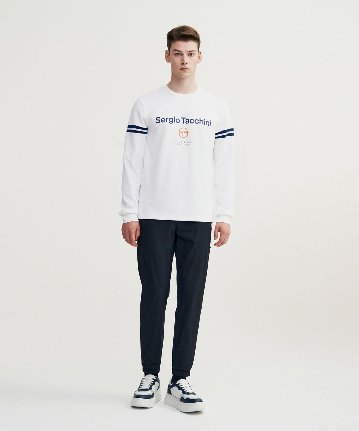 세르지오 타키니(SERGIO TACCHINI) M 에센셜 아트웍 긴팔티셔츠 (White)