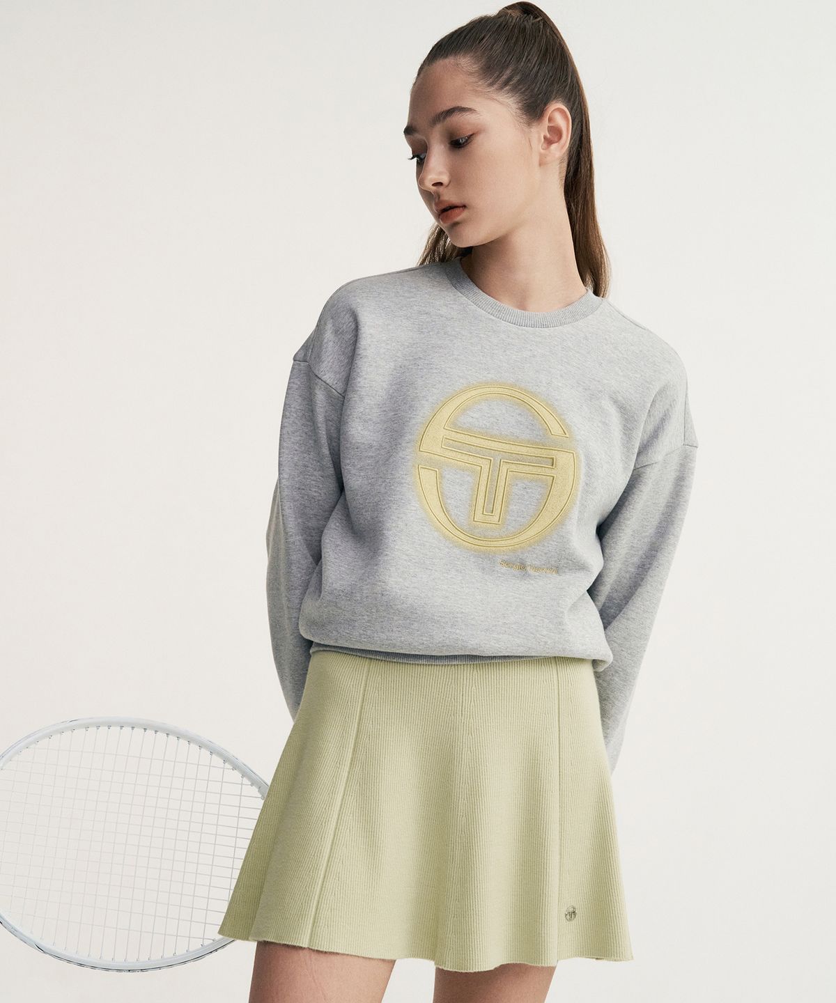 세르지오 타키니(SERGIO TACCHINI) W 데일리 기모 빅로고 맨투맨 (Melange Grey)