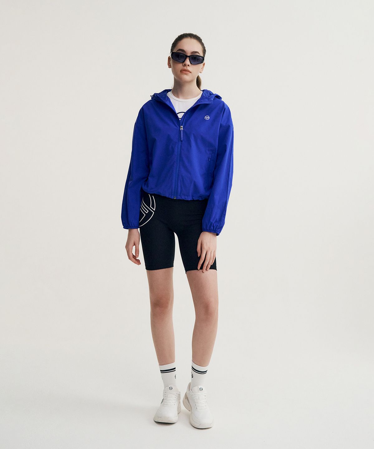 세르지오 타키니(SERGIO TACCHINI) W 에센셜 후드 크롭 자켓 (D.Blue)