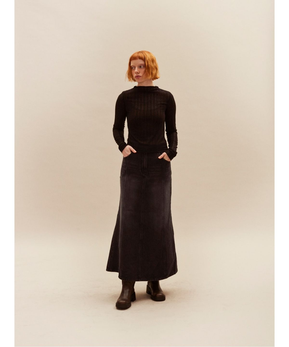 샌드 사운드(SAND SOUND) Modified Lip Tissue Sheer Top  Black