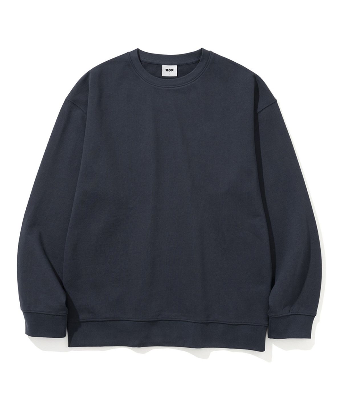 엑스오엑스(XOX) 세미 오버핏 스웻 셔츠 [NAVY BLUE]