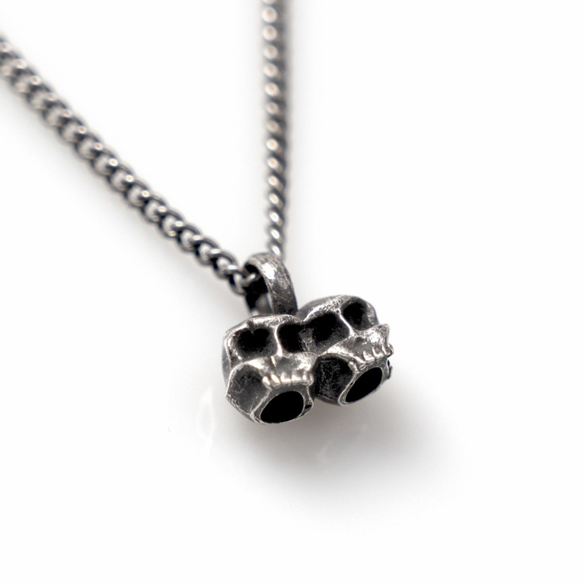 어 그라운드 링(AGROUNDRING) Siam Skull Necklace