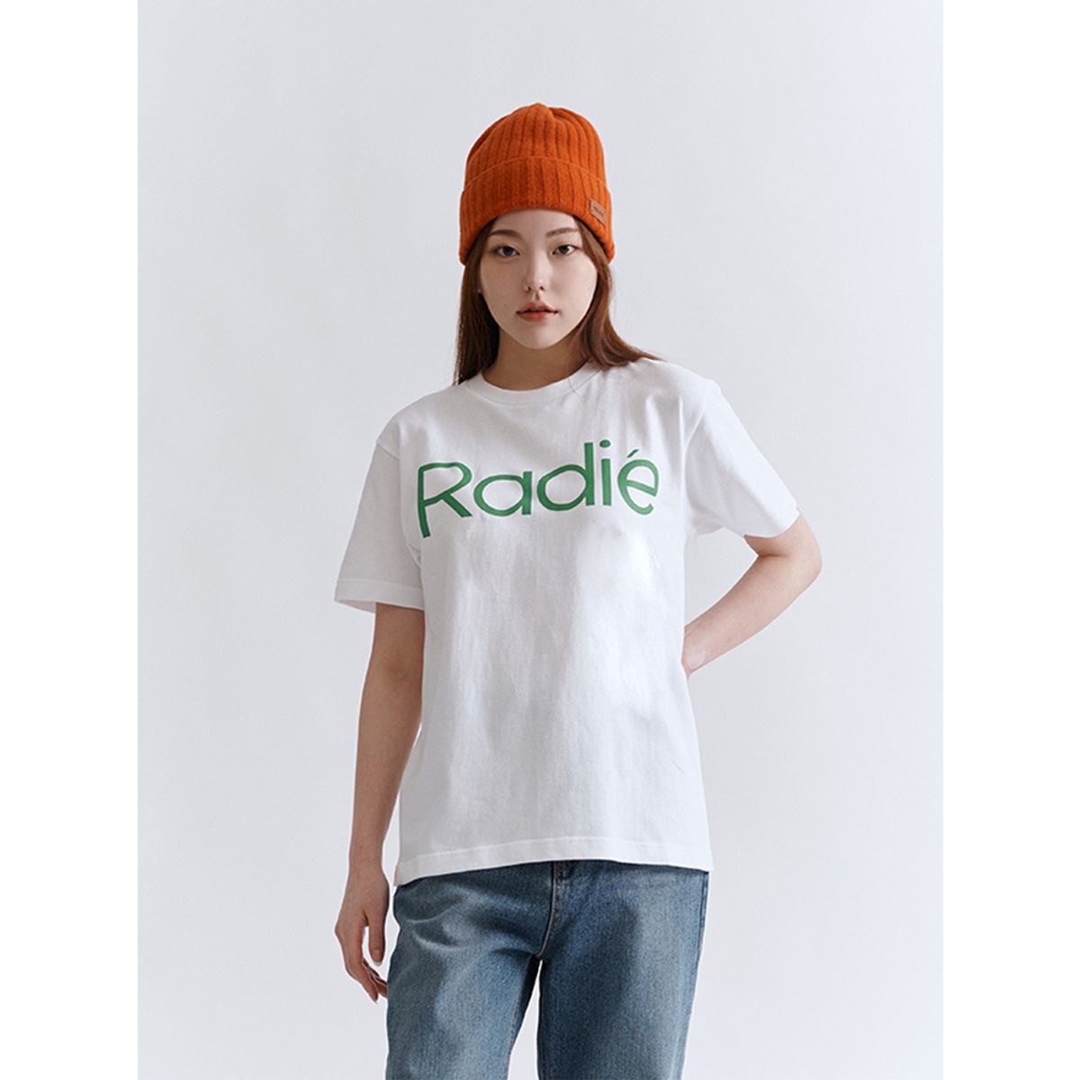 바이브라디(VIBRADIE) 바이브라디 여성 로고 화이트 그린 반팔티