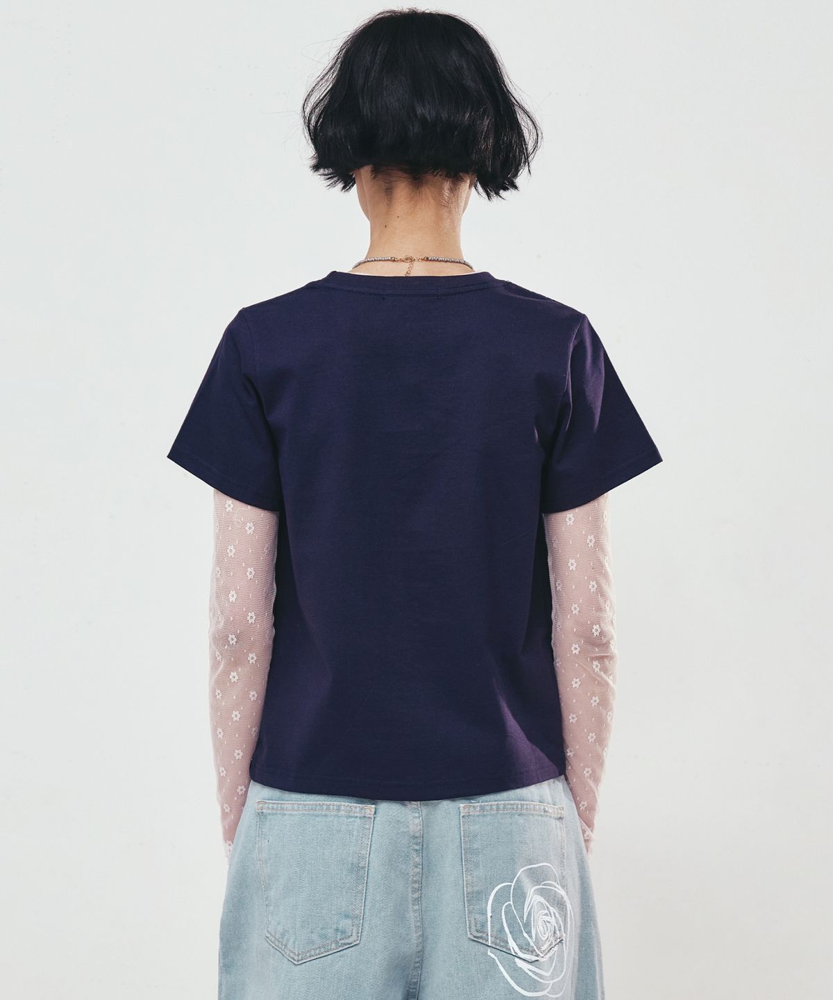 닉앤니콜(NICK&NICOLE) BUTTERFLY NICOLE LABEL SLIM TOP_NAVY YELLOW