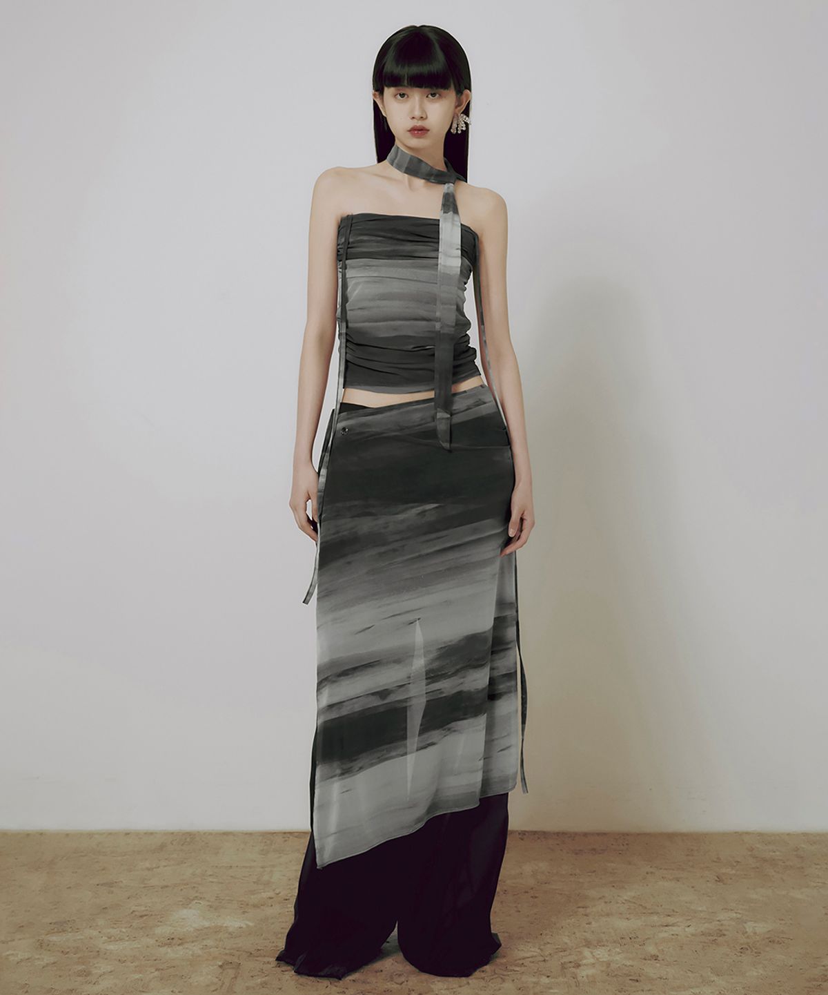 플레어업(FLAREUP) Sheer Jovian Wrap Skirt (FL-240_Black)