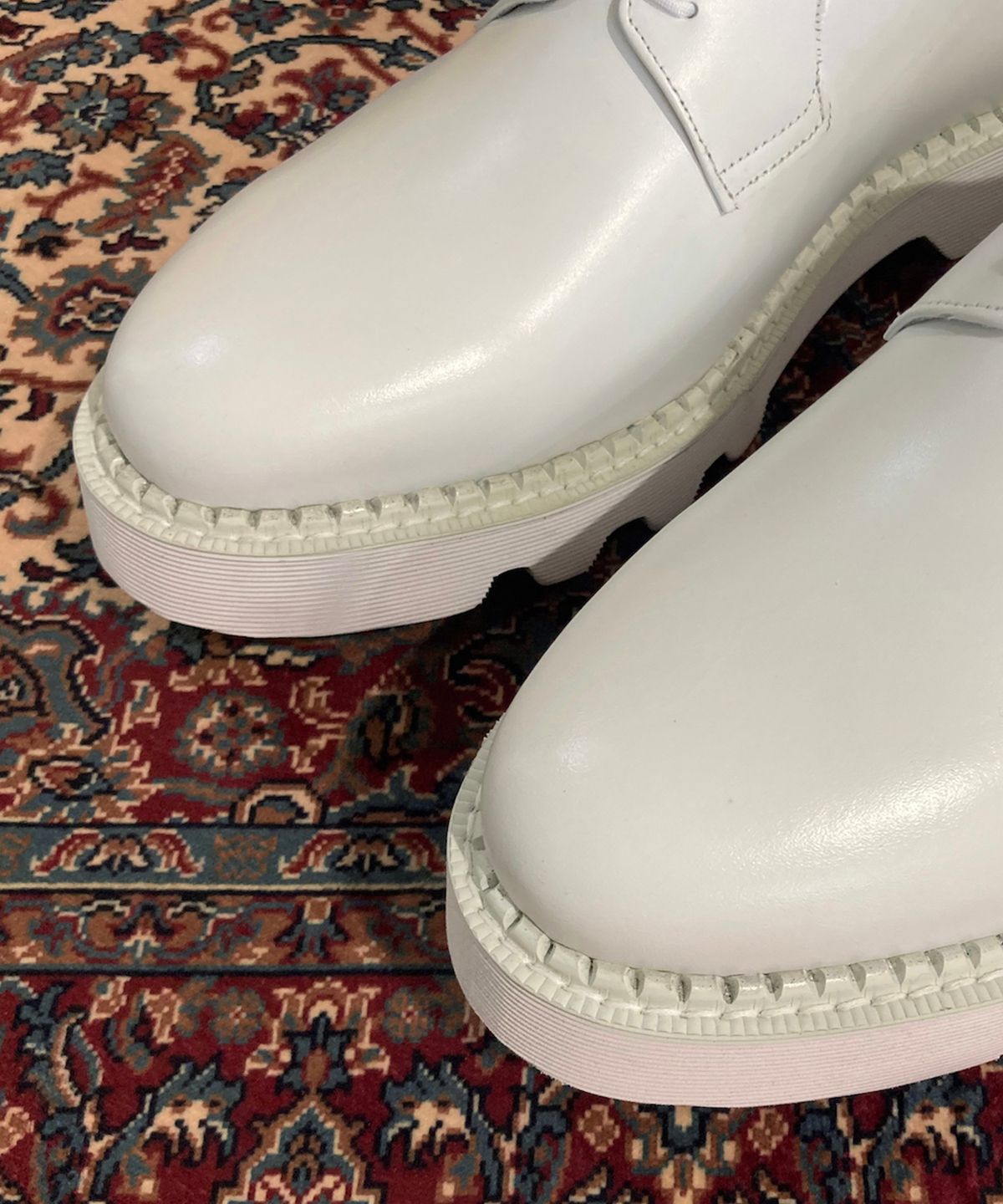 조앤슈(JOENSHOE) 클린 오버솔 워커 화이트