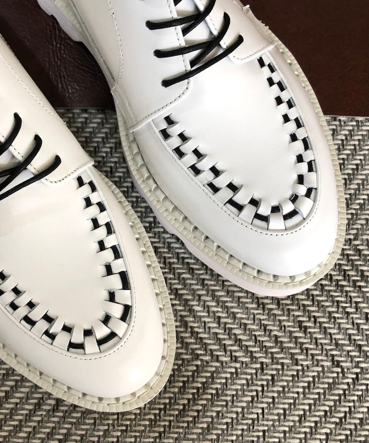 조앤슈(JOENSHOE) 로랑 체크 워커 옥스퍼드 화이트