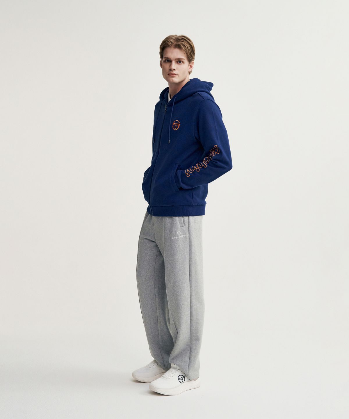 세르지오 타키니(SERGIO TACCHINI) U 데일리 레터링 후드 집업 (Navy)