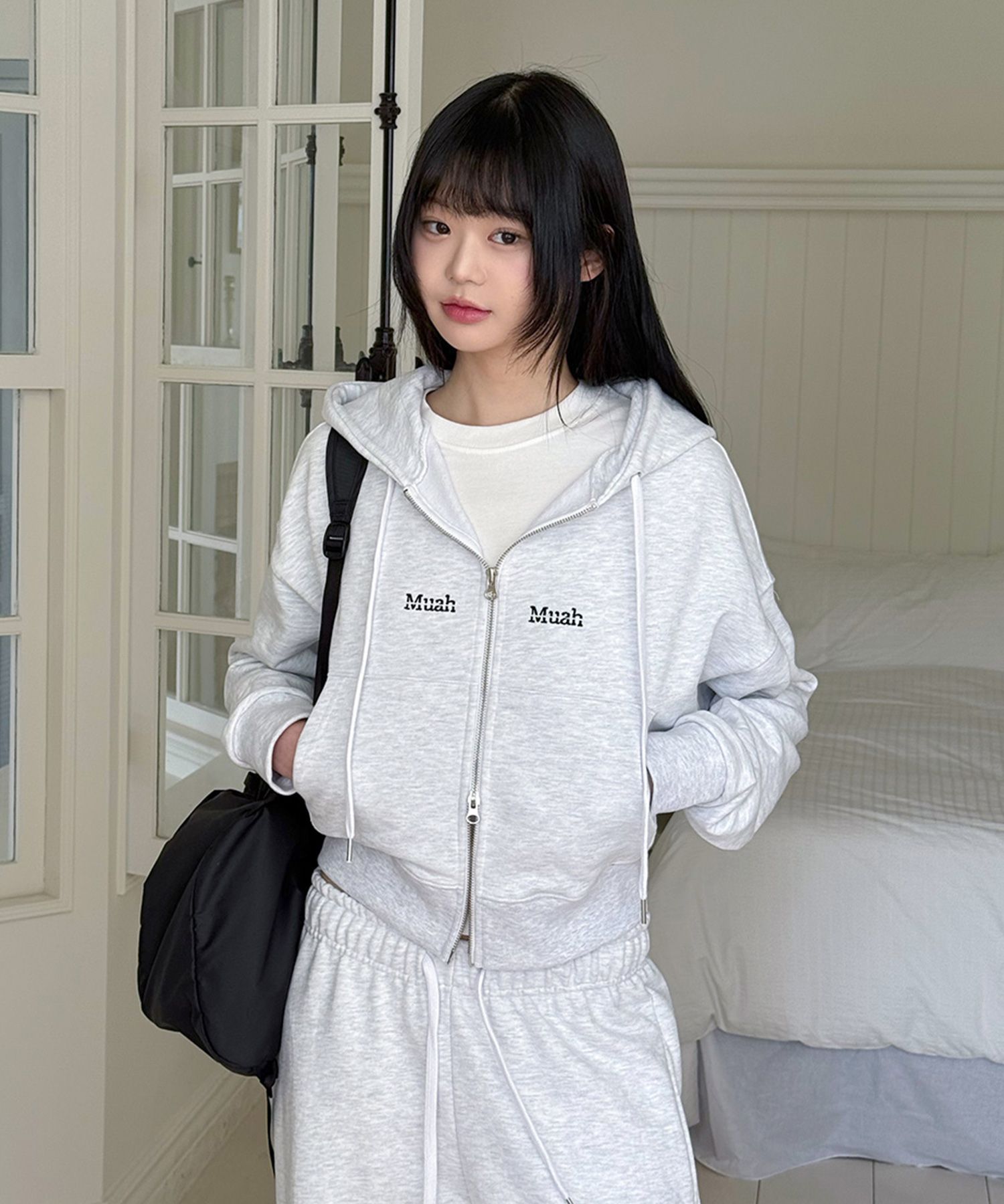 MUAHMUAH ■ [SET] Regular fit hooded zip-up pants set-up MUSINSA | MUAHMUAH [SET] Regular fit hooded zip-up pants set