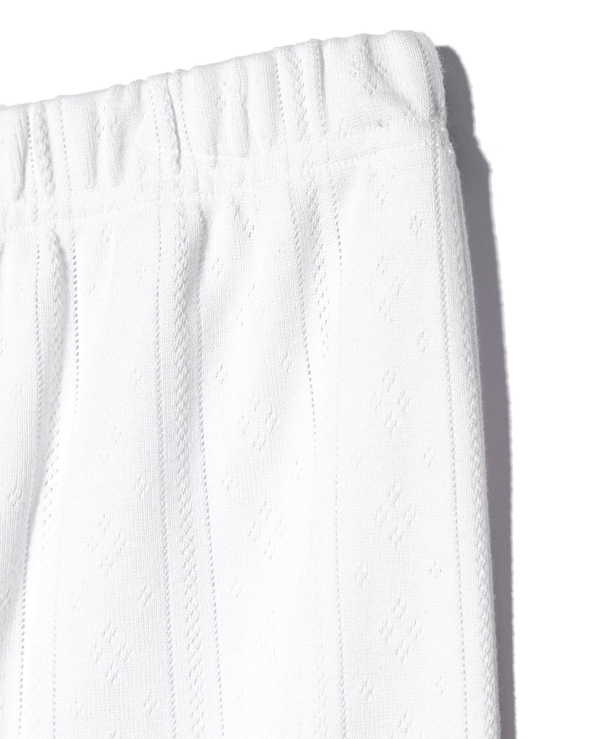 유희(YOUHEE) EYELET BOOTSCUT PANTS WHITE