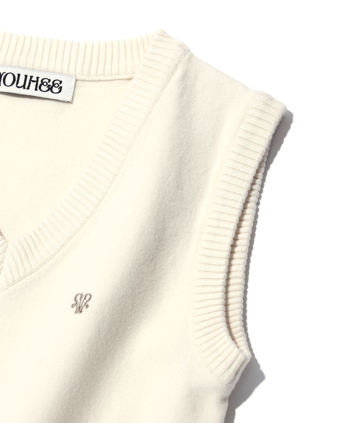 유희(YOUHEE) YOUHEE SYMBOL BASIC KNIT VEST IVORY