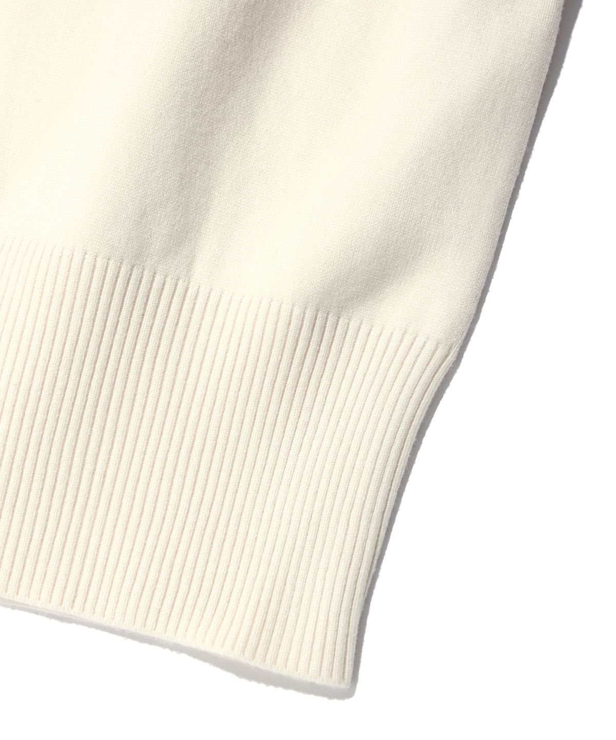 유희(YOUHEE) YOUHEE SYMBOL BASIC KNIT VEST IVORY