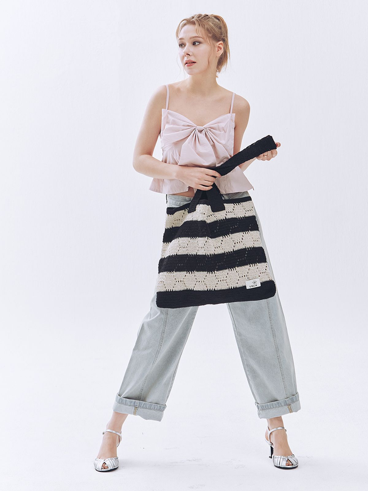 에뗄린(ETELIN) Sunny Knit Shoulder Bag - Black/Silver Stripe