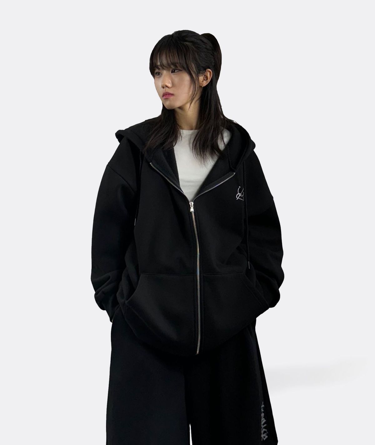 디그노루시르(DIGNOLUCIR) 레터링 오버핏 기모 후드집업 (black)