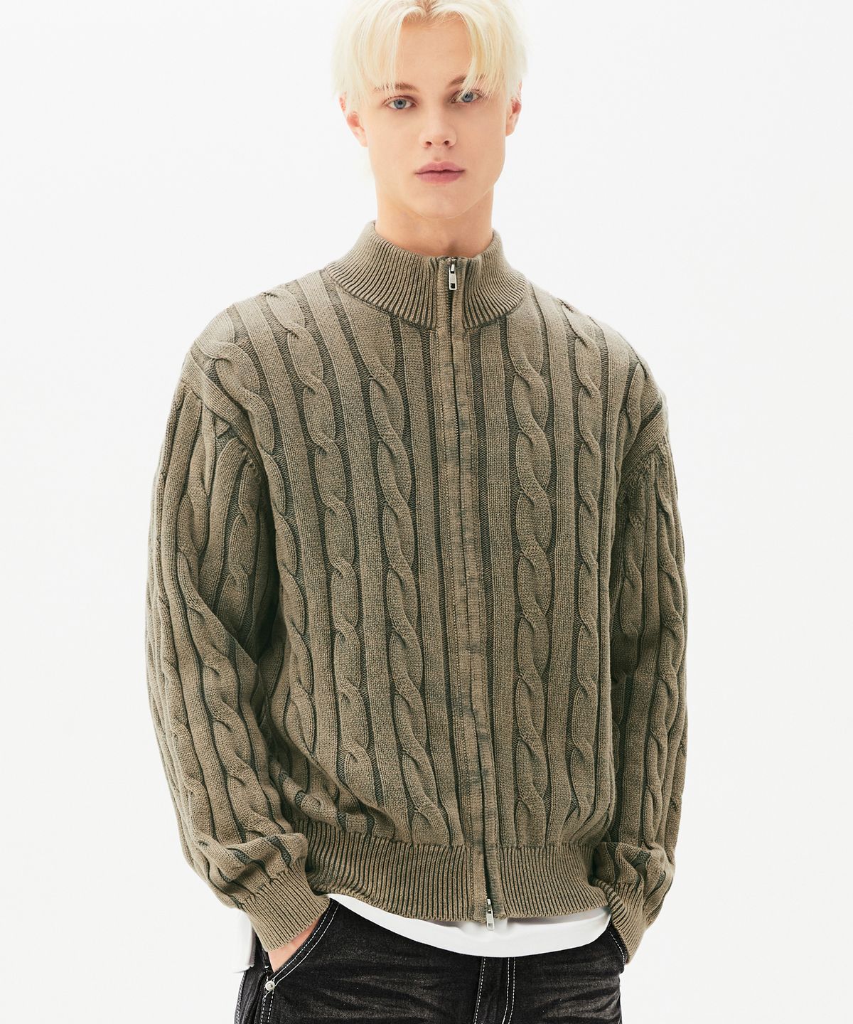 트릴리온(TRILLION) 빈티지 워싱 케이블 2WAY 집업 니트 (BEIGE KHAKI)