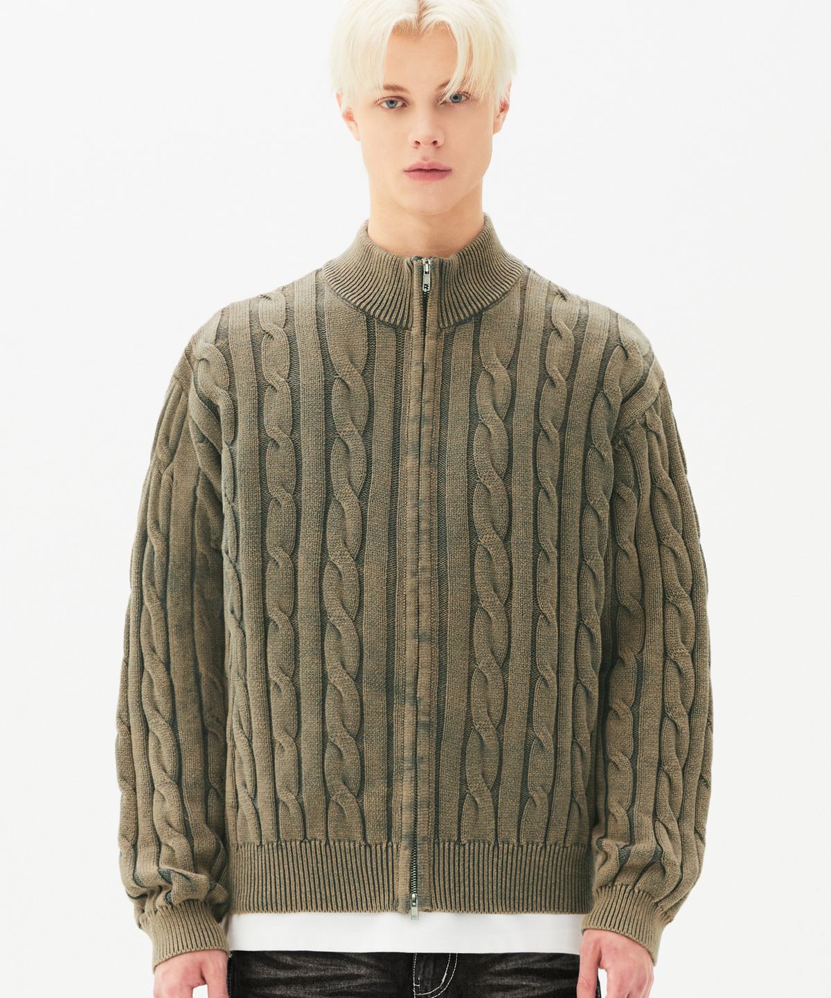 트릴리온(TRILLION) 빈티지 워싱 케이블 2WAY 집업 니트 (BEIGE KHAKI)