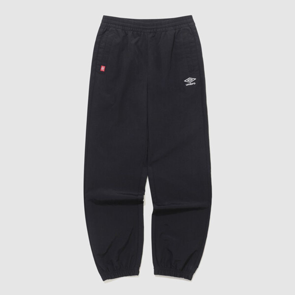 엄브로(UMBRO) 클래식 우븐 조거 팬츠 블랙(UQ323CPT92)