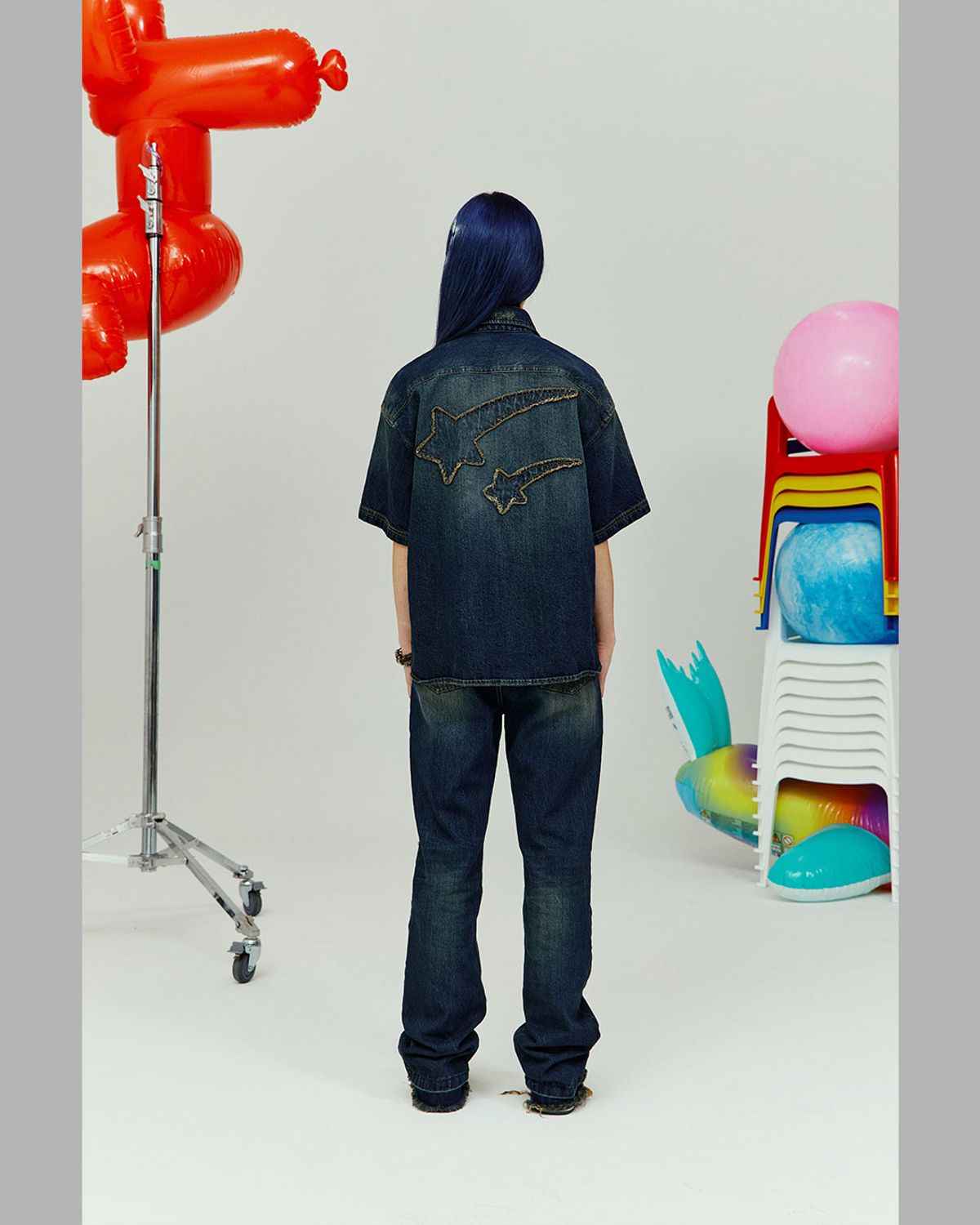 더뮤지엄비지터(THEMUSEUMVISITOR) STAR DAMAGED DENIM HALF SHIRTS (YELLOW BLUE)