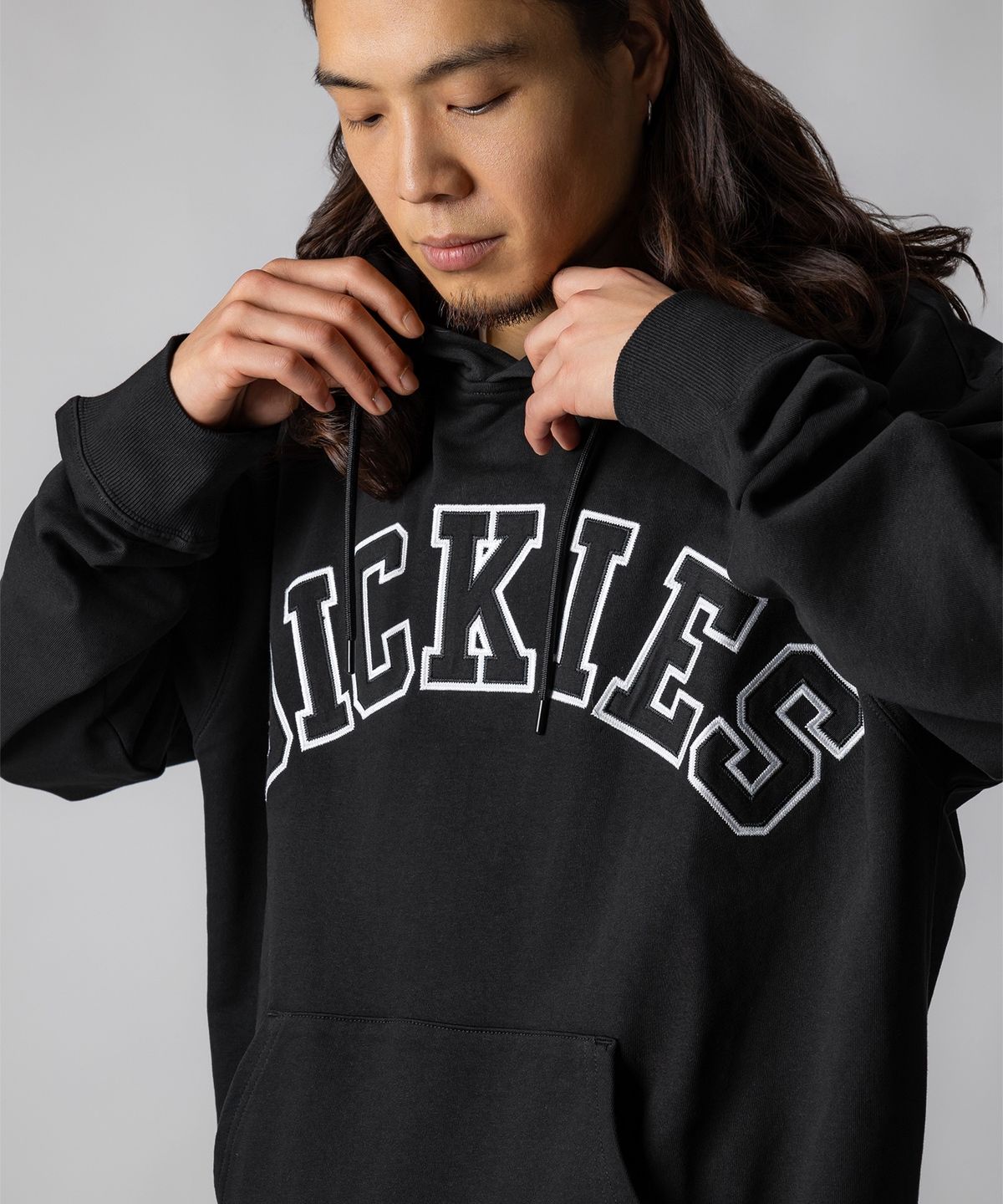 디키즈(DICKIES) 아치 로고 오버핏 후드 Black