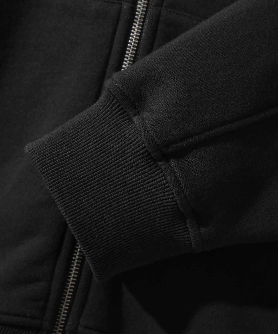 MUSINSA | DIMITRI BLACK ASI Four Seasons Essential Sweat