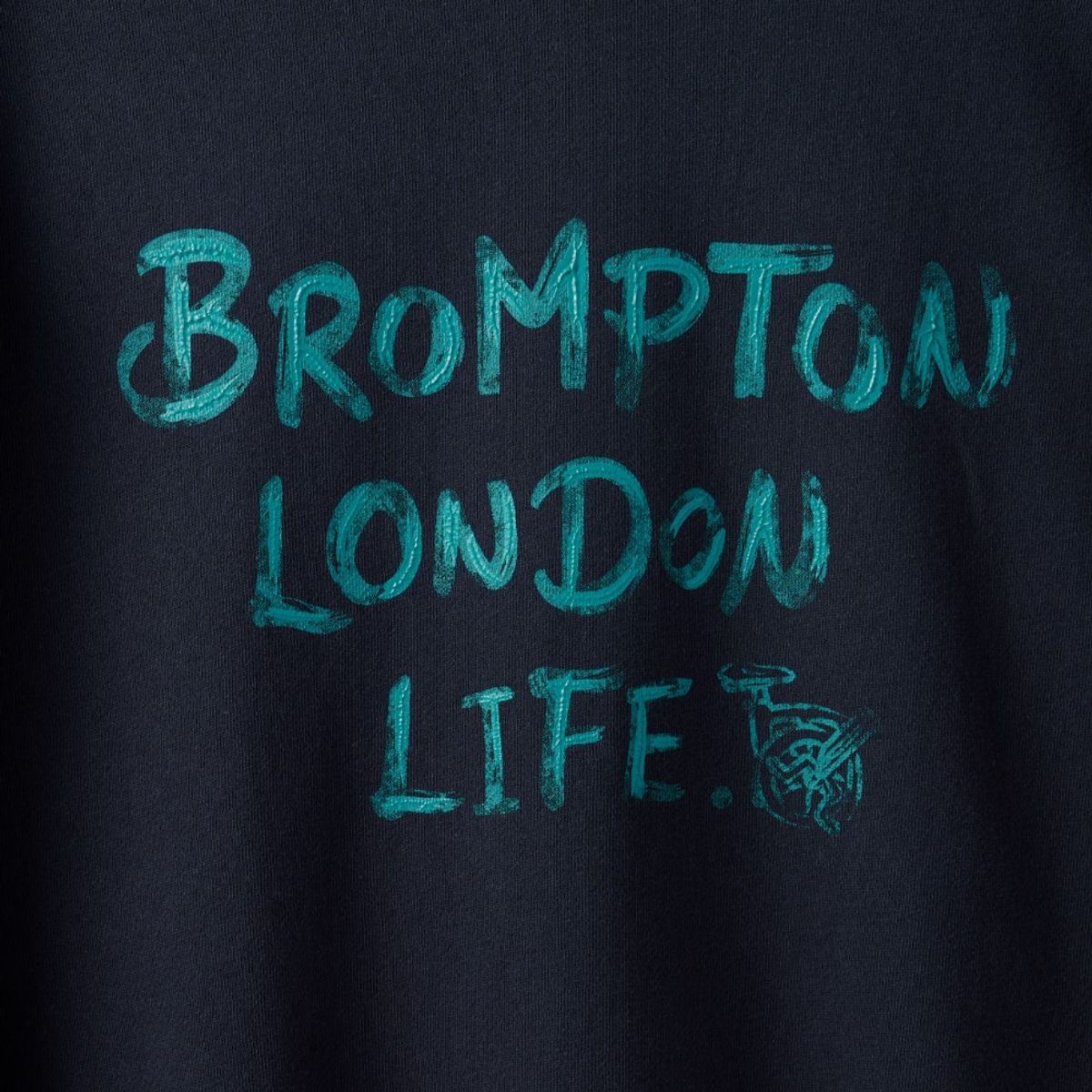 브롬톤 런던(BROMPTON LONDON) LETTERING GRAPHIC SWEATSHIRT - D/NAVY (P243USW402)