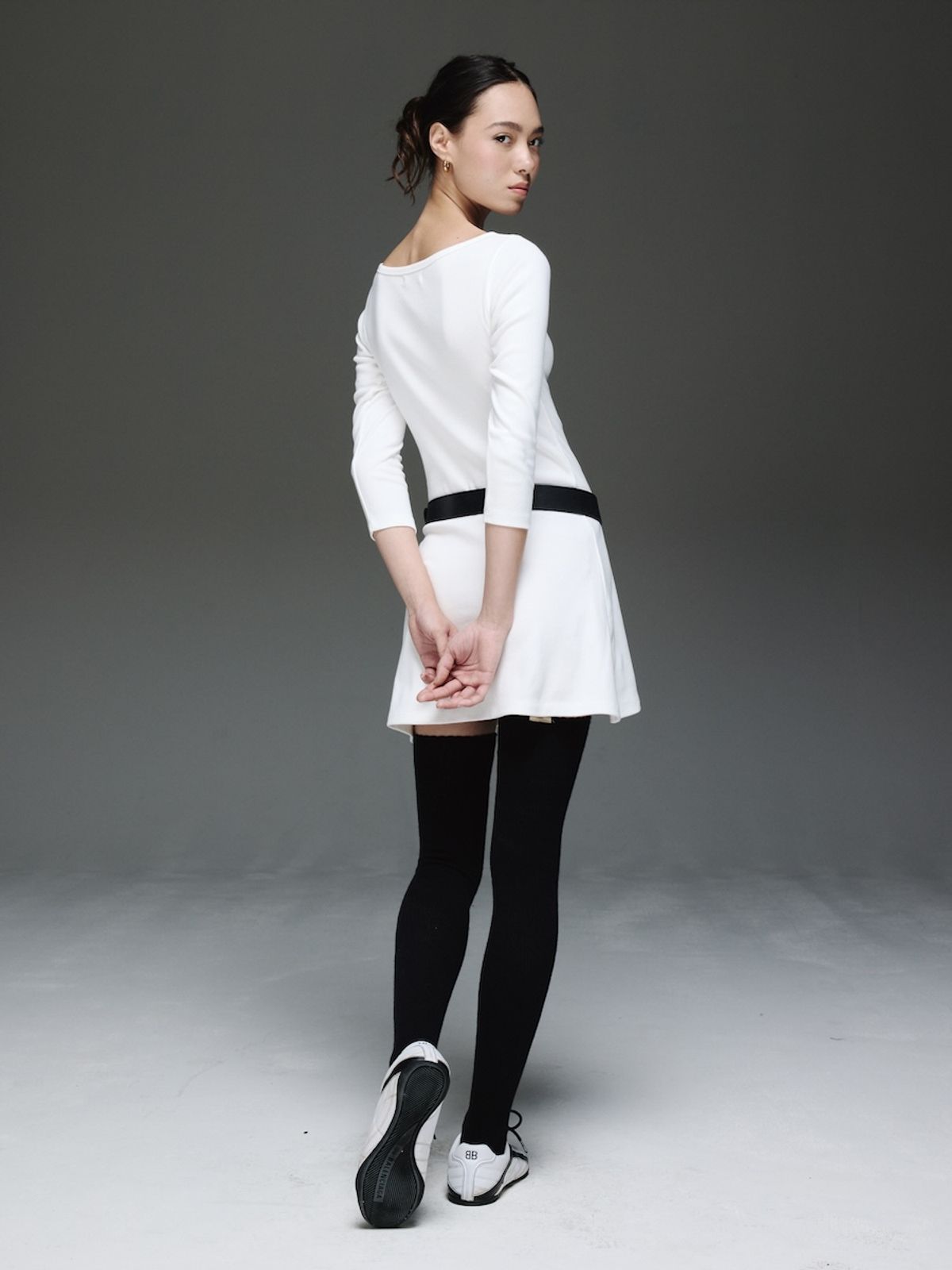 글로니(GLOWNY) 3/4 G COMFORT DRESS (WHITE)