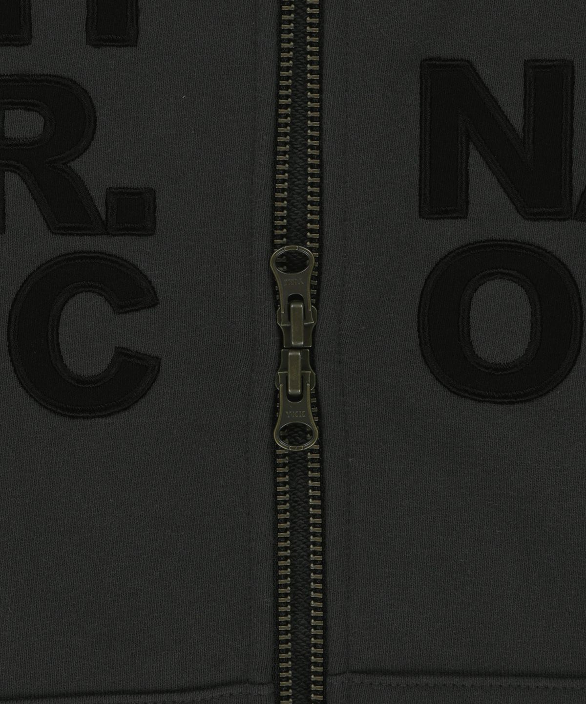 더콜디스트모먼트(THE COLDEST MOMENT) TCM internal hooded zip-up (charcoal)