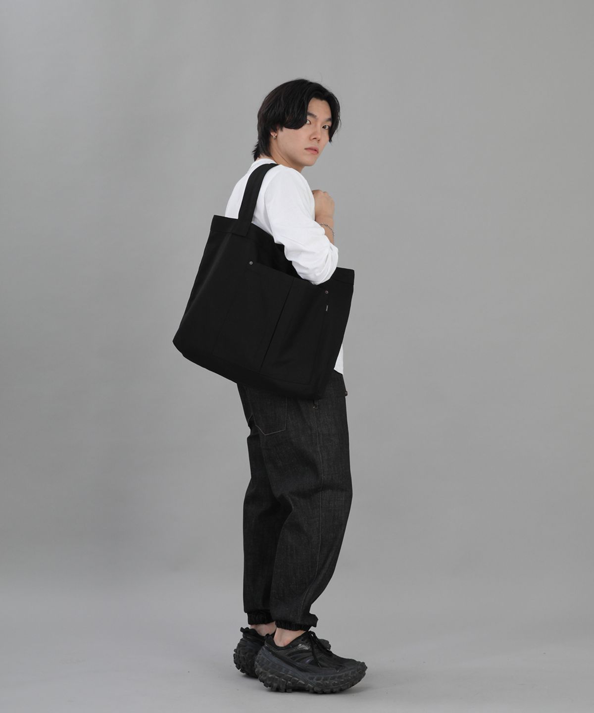세인트크루(SAINTCREW) 리벳픽스 카고포켓 빅에코백 RC-133 블랙