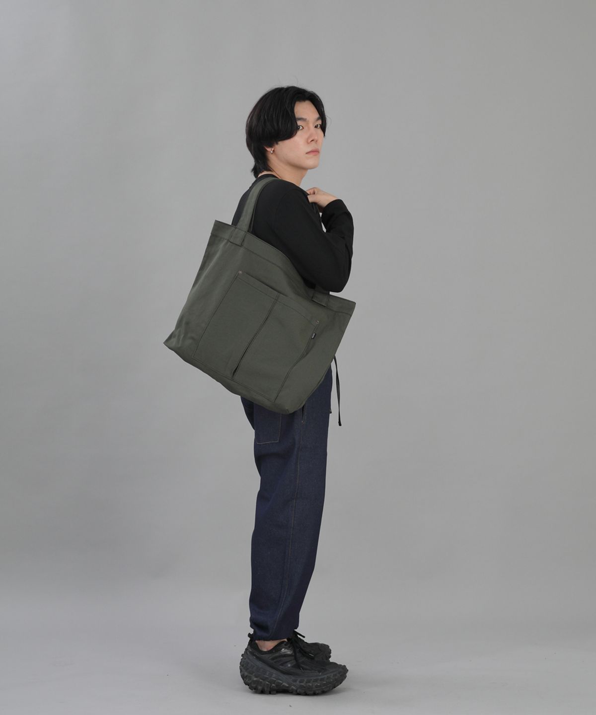 세인트크루(SAINTCREW) 리벳픽스 카고포켓 빅에코백 RC-133 카키 BKS