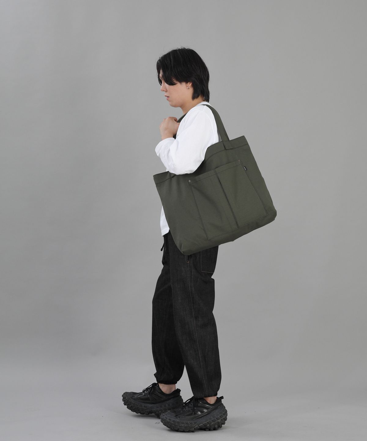 세인트크루(SAINTCREW) 리벳픽스 카고포켓 빅에코백 RC-133 카키 BKS