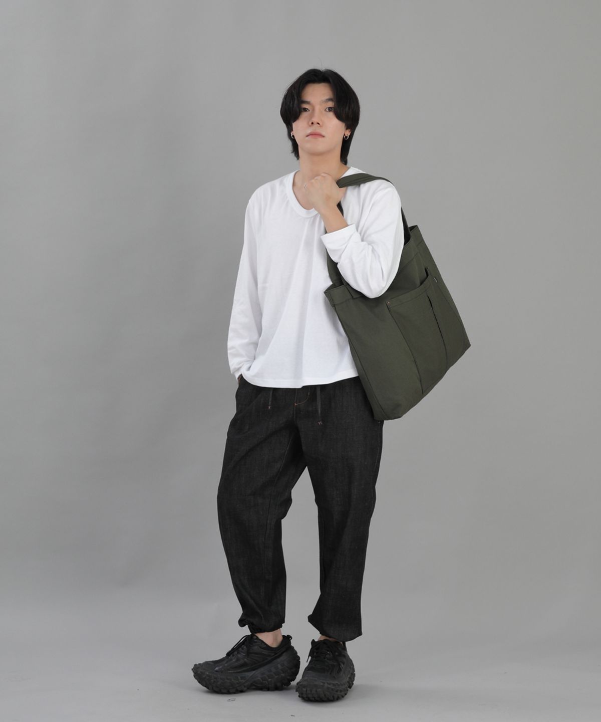 세인트크루(SAINTCREW) 리벳픽스 카고포켓 빅에코백 RC-133 카키 BKS