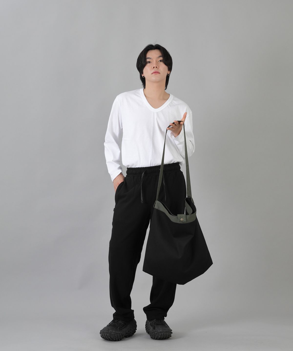 세인트크루(SAINTCREW) 스냅오픈 빅크로스백 SOC-135 카키블랙 BKS