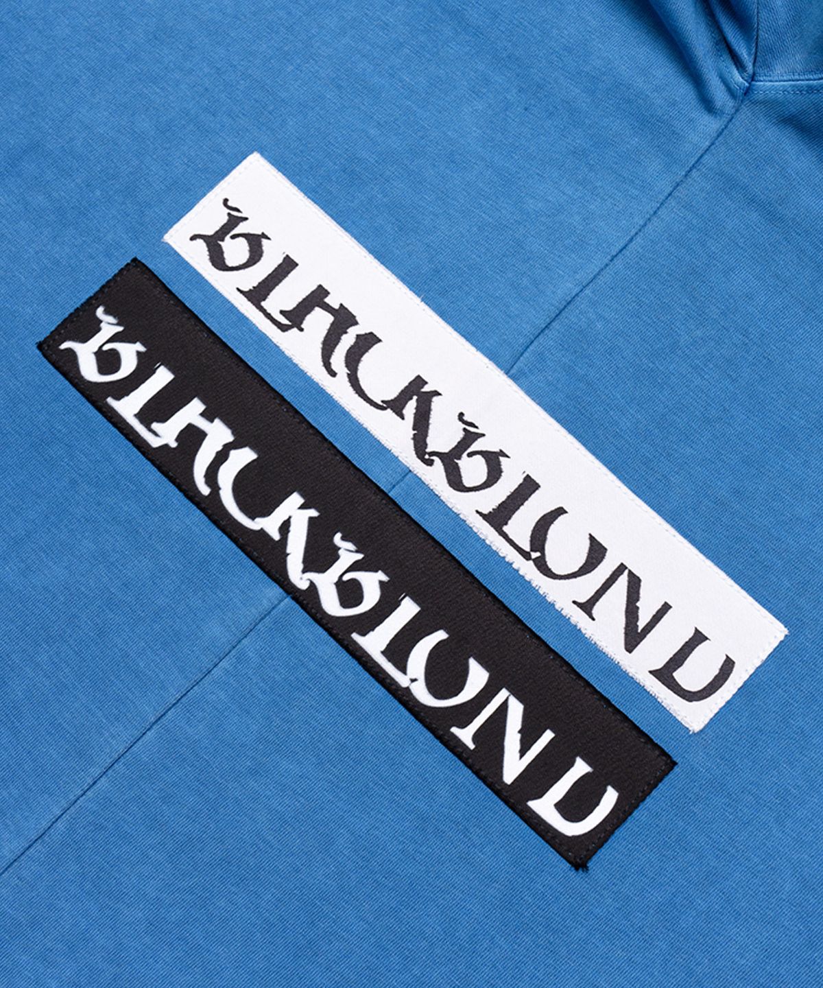블랙블론드(BLACKBLOND) 비비디 카오스 패치 피그먼트 긴팔티 (오션 블루)