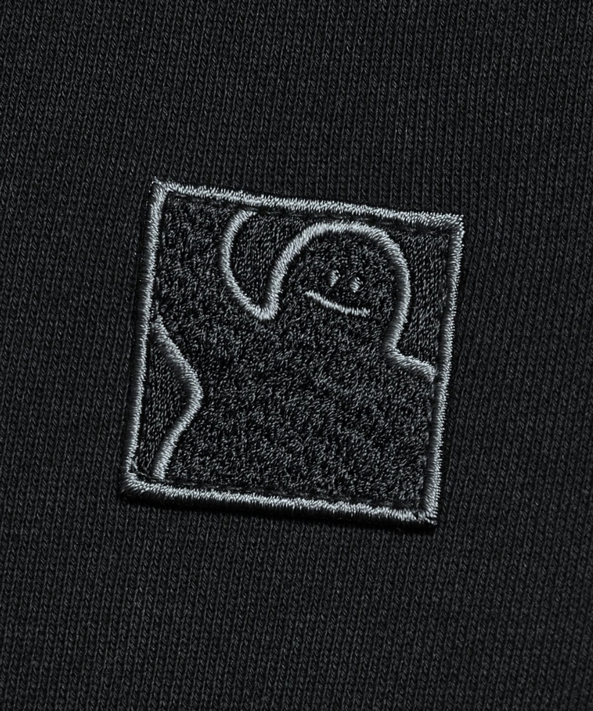 마크곤잘레스(MARK GONZALES) 슈무 와펜 스웻 셔츠 - BLACK