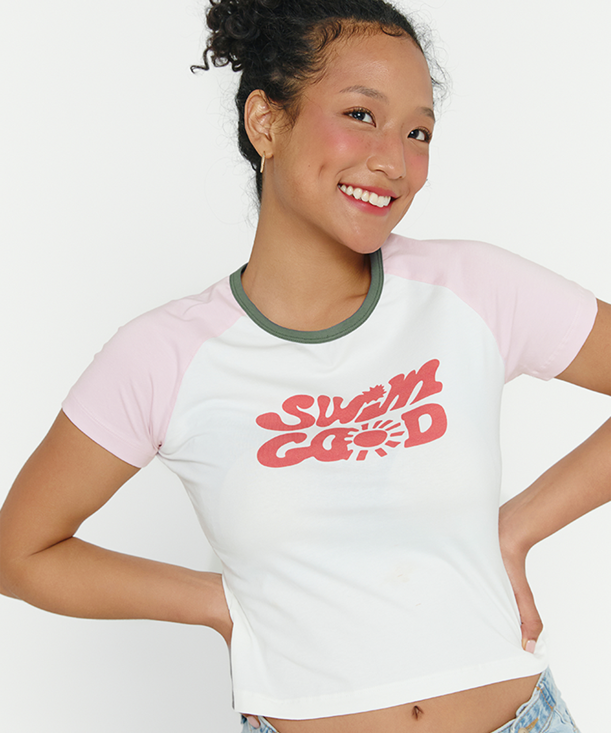 움파(OOMPAA) 스윔굿 레글런 크롭 반팔 티셔츠