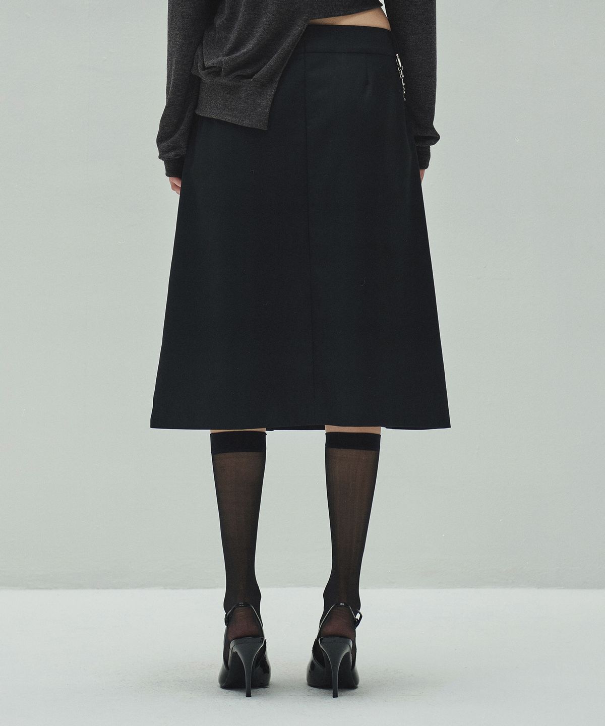 다이애그널(DIAGONAL) LOW RISE MIDI SKIRT (black)