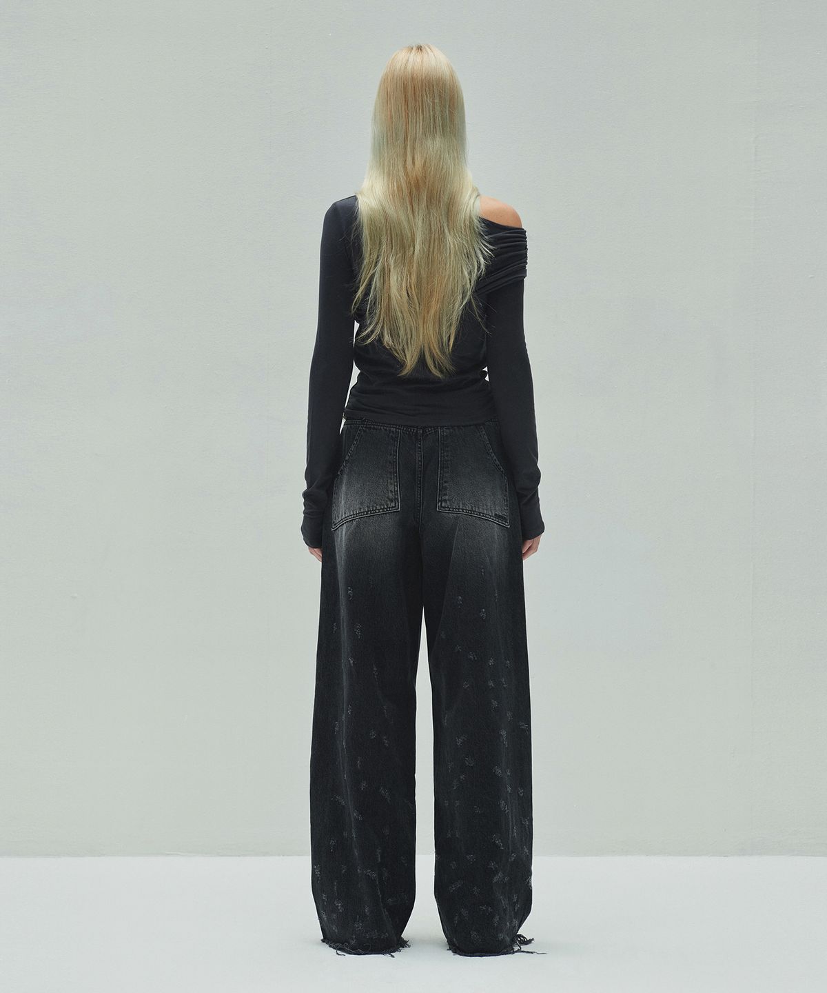다이애그널(DIAGONAL) DAMAGE DENIM PANTS (black)