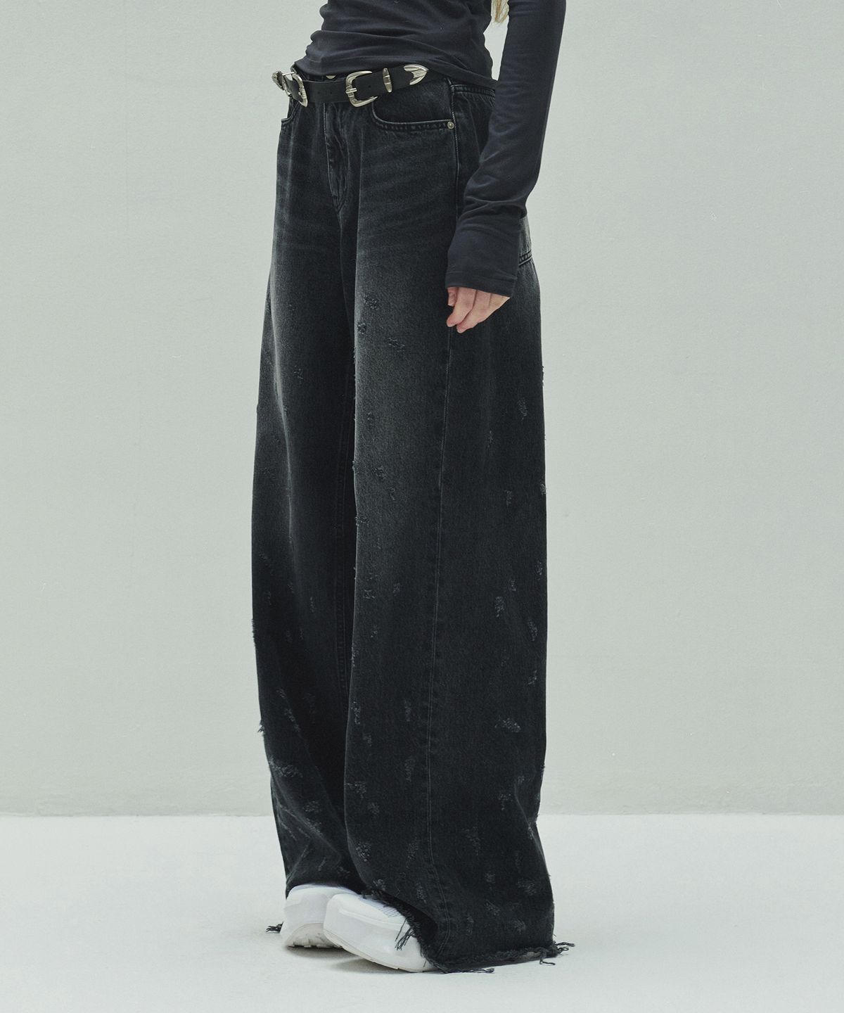 다이애그널(DIAGONAL) DAMAGE DENIM PANTS (black)